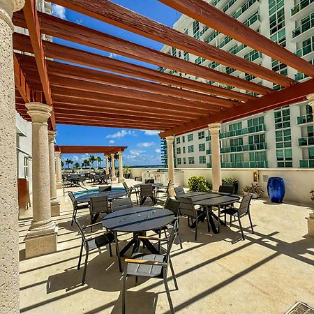 Appartement Elegant Centric Vibrant Pool Jacuzzi Free Parking à Miami Extérieur photo